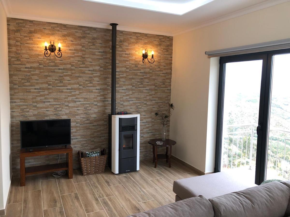 Affittacamere Casa Da Forja Aldeia das Dez Esterno foto